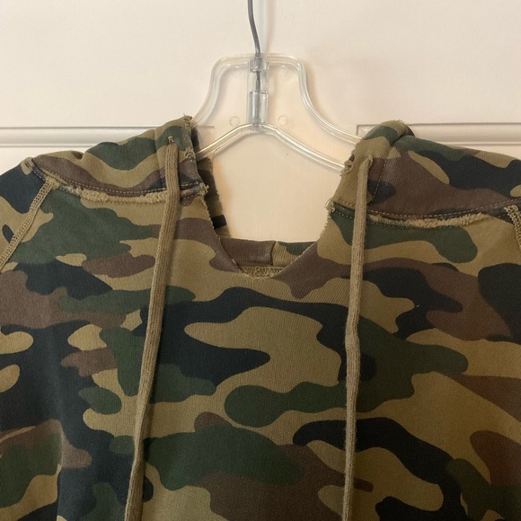 Nili Lotan Janie Hoodie Camo Sweatshirt Hooded Kangaroo Pocket Distressed Size S - Picture 6 of 11